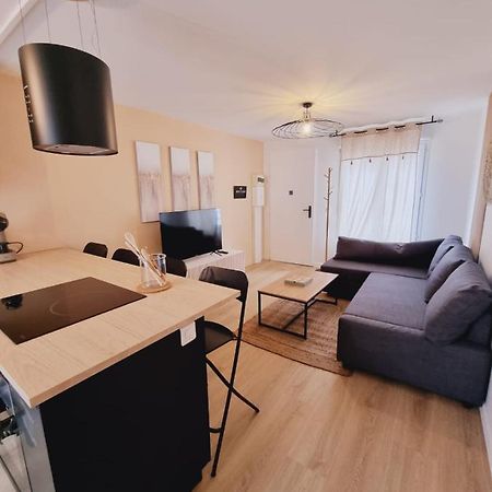 Duplex Neuf Centre Ville Avec Parking Neauphle-le-Château 외부 사진