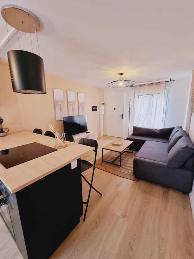 Duplex Neuf Centre Ville Avec Parking Neauphle-le-Château 외부 사진